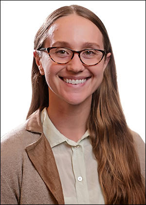 Portrait of Ariel Kellison data-align=