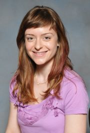 Headshot of Leslie Dewan
