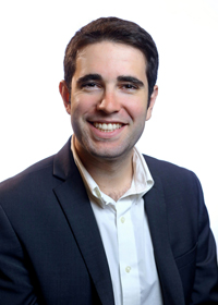 Headshot of Ian Dunn