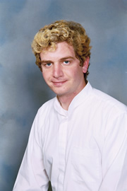 Headshot of Lewis Dursi