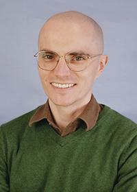 Headshot of Scott Emmons
