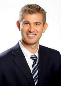 Headshot of Victor Minden